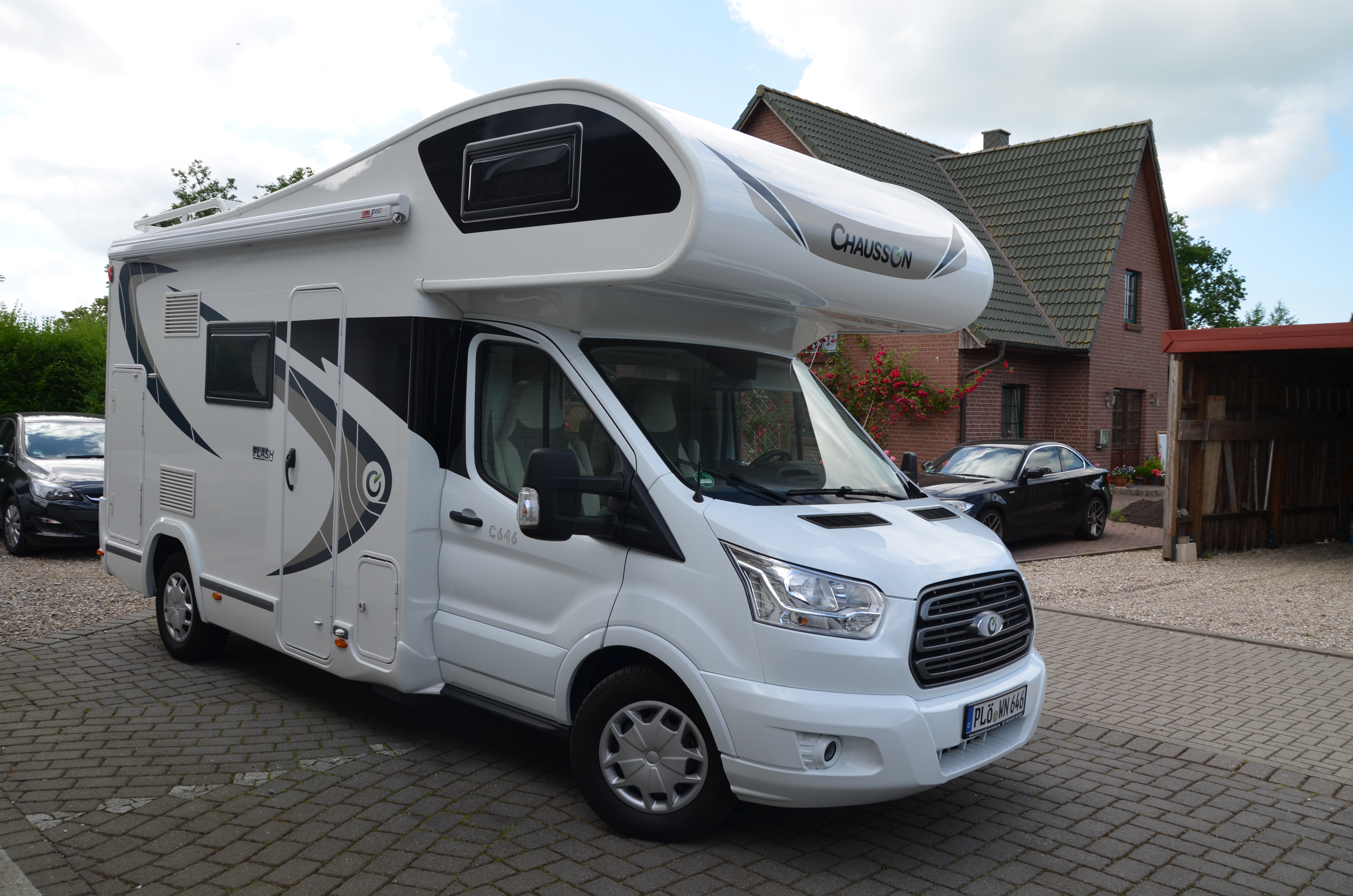 Wohnmobile für 8 bis 8 Personen unter 8,8 t, mit Camping Wohnmobile für 8 bis 8 Personen unter 8,8 t, mit Camping
